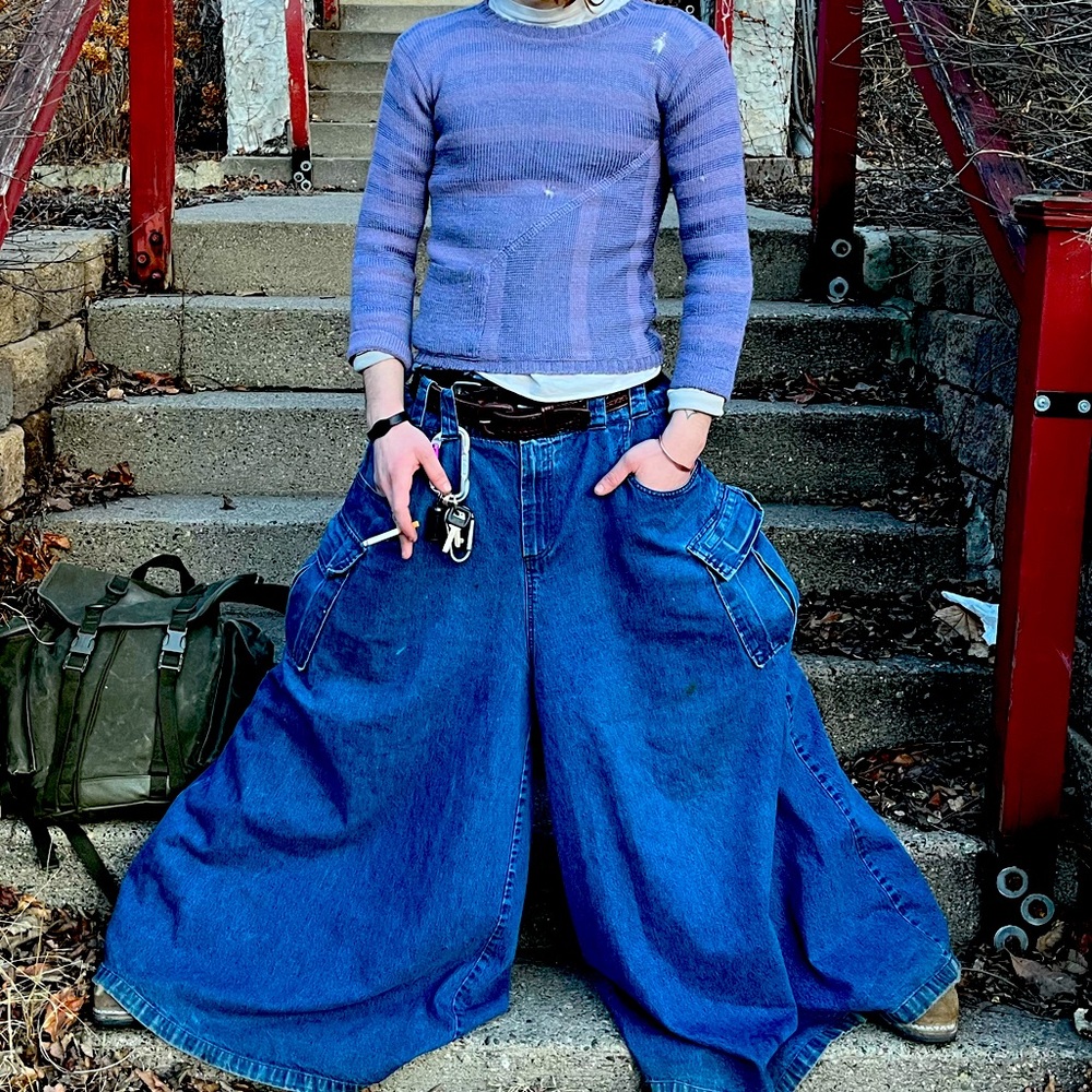 Y2K DENIM Wide Leg Flare Jeans - Picture 2 of 6